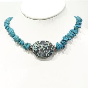 Vintage Turquoise Pendant Howlite Beaded Boho Western Necklace Silver Accents